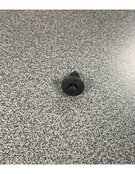 Volvo durvju apšuvuma klipis